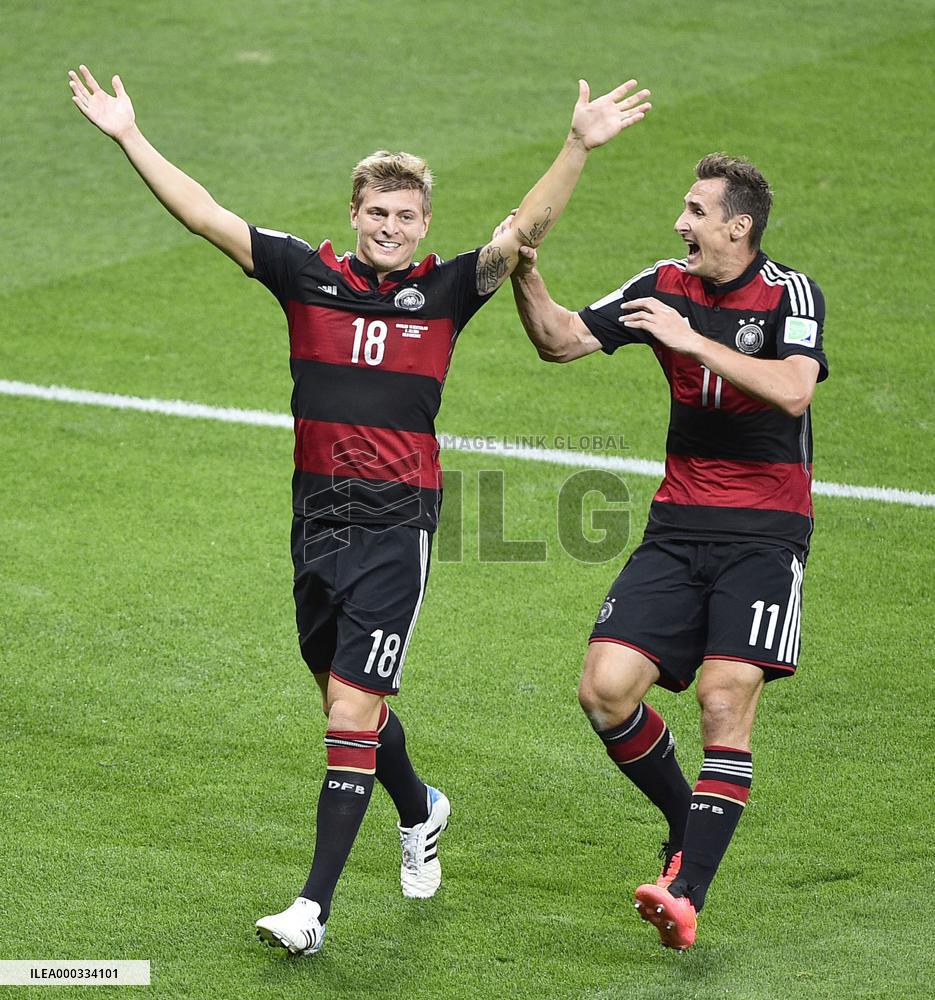 Germany crush Brazil 7-1 to reach World Cup final