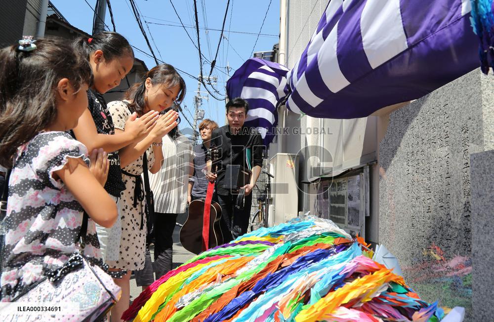 Victims of pumpkin bombs commemorated in Osaka