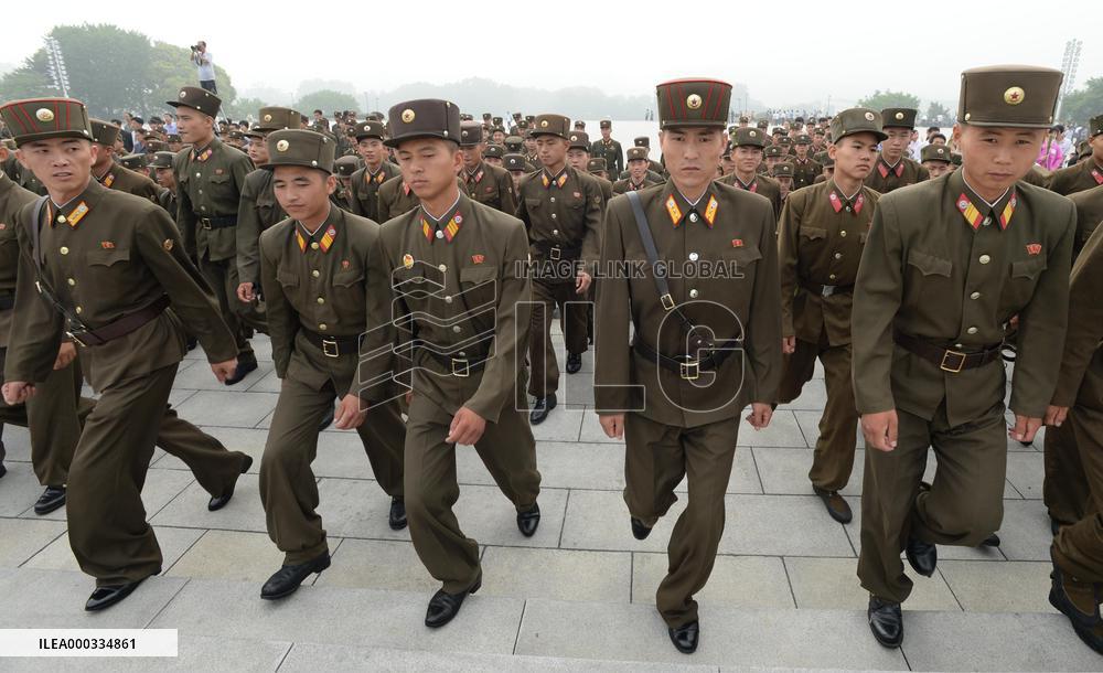 North Korean soldiers on Mansu Hill