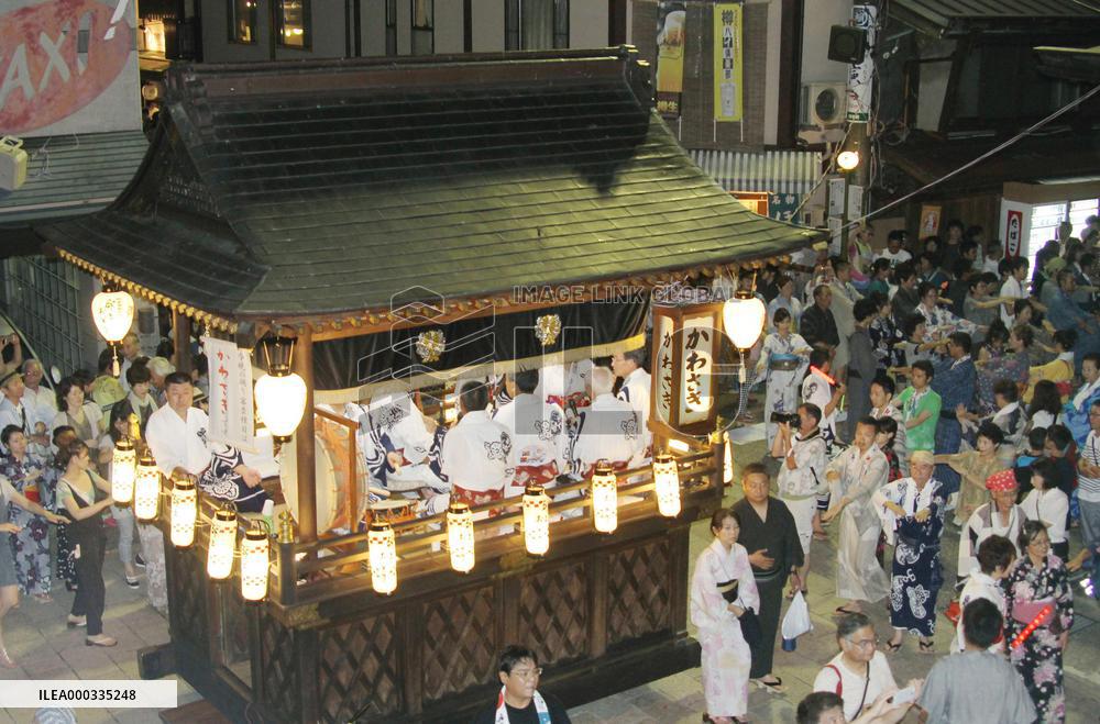 All-night 'Gujo Odori' dance festival starts