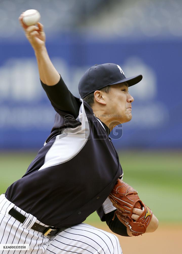 Yankees hurler Tanaka throws 35 test pitches