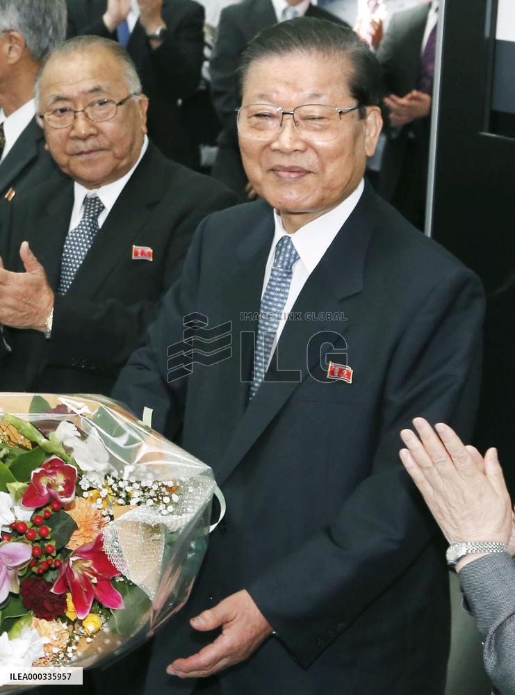 Leader of pro-Pyongyang group in Japan leaves for N. Korea