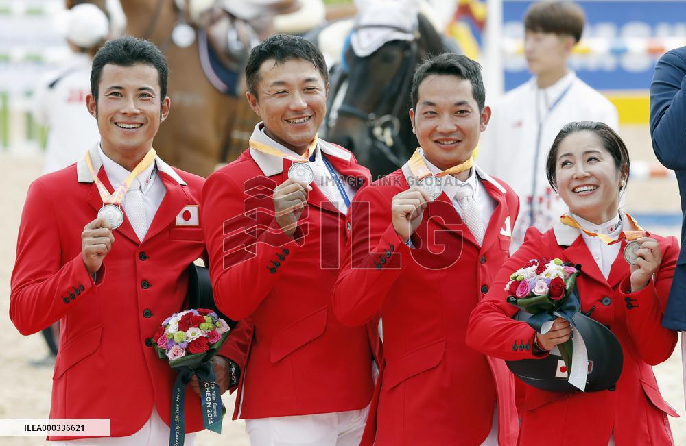 Japan claims silver in equestrian eventing team jumping