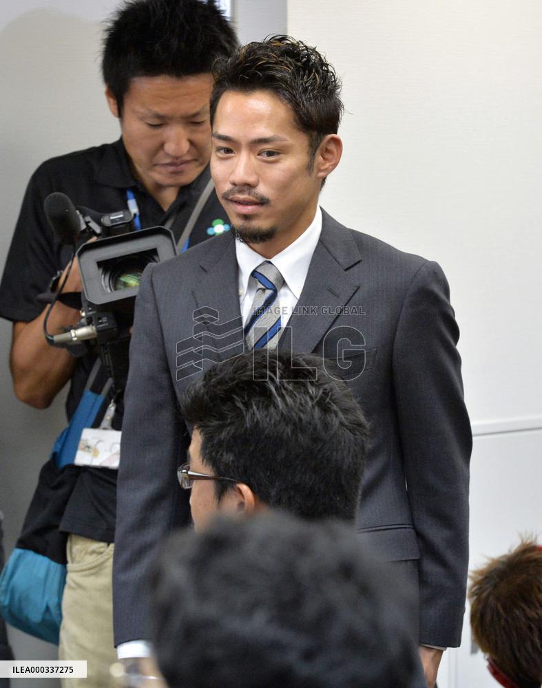 Olympic figure skating bronze medalist Takahashi retires