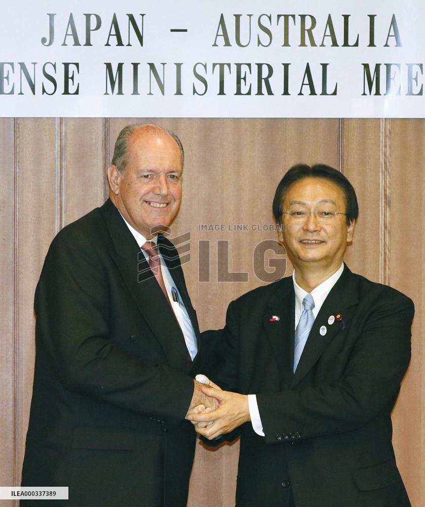 Japan, Australia discuss cooperation over submarines