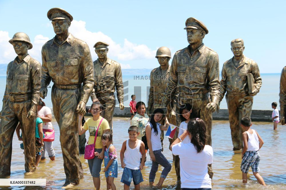 Philippines marks 70th anniversary of MacArthur's landing