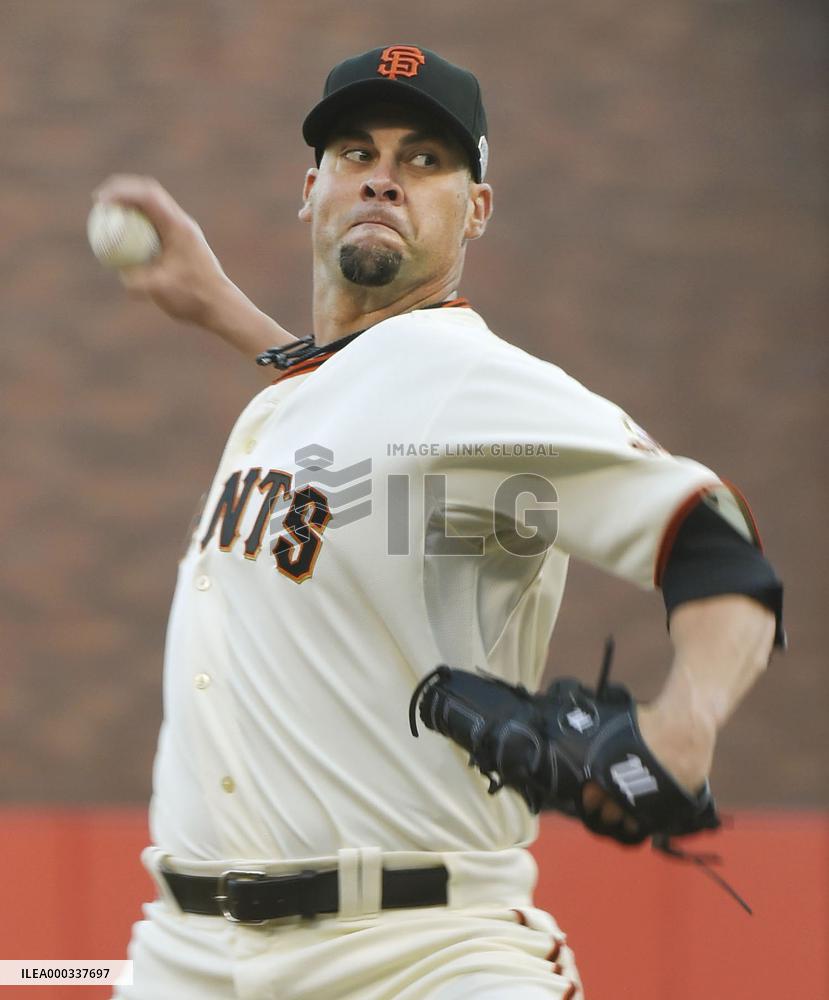 Giants even World Series with comeback win over Royals