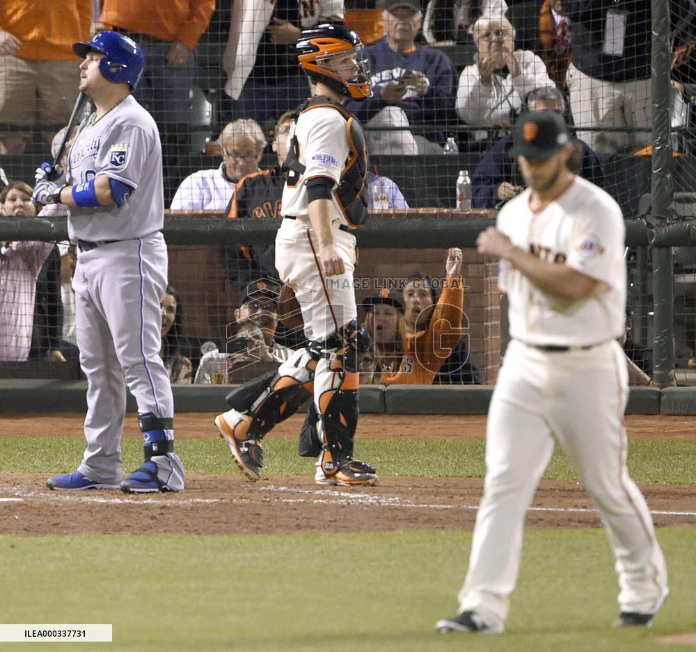 Giants beat Royals in World Series Game 5