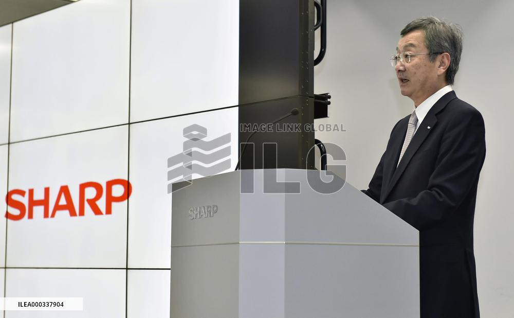 Sharp's 1st-half operating profit falls 13.6%