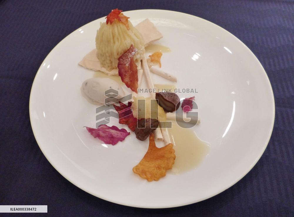 Sample desserts for Kyushu Railway sightseeing train