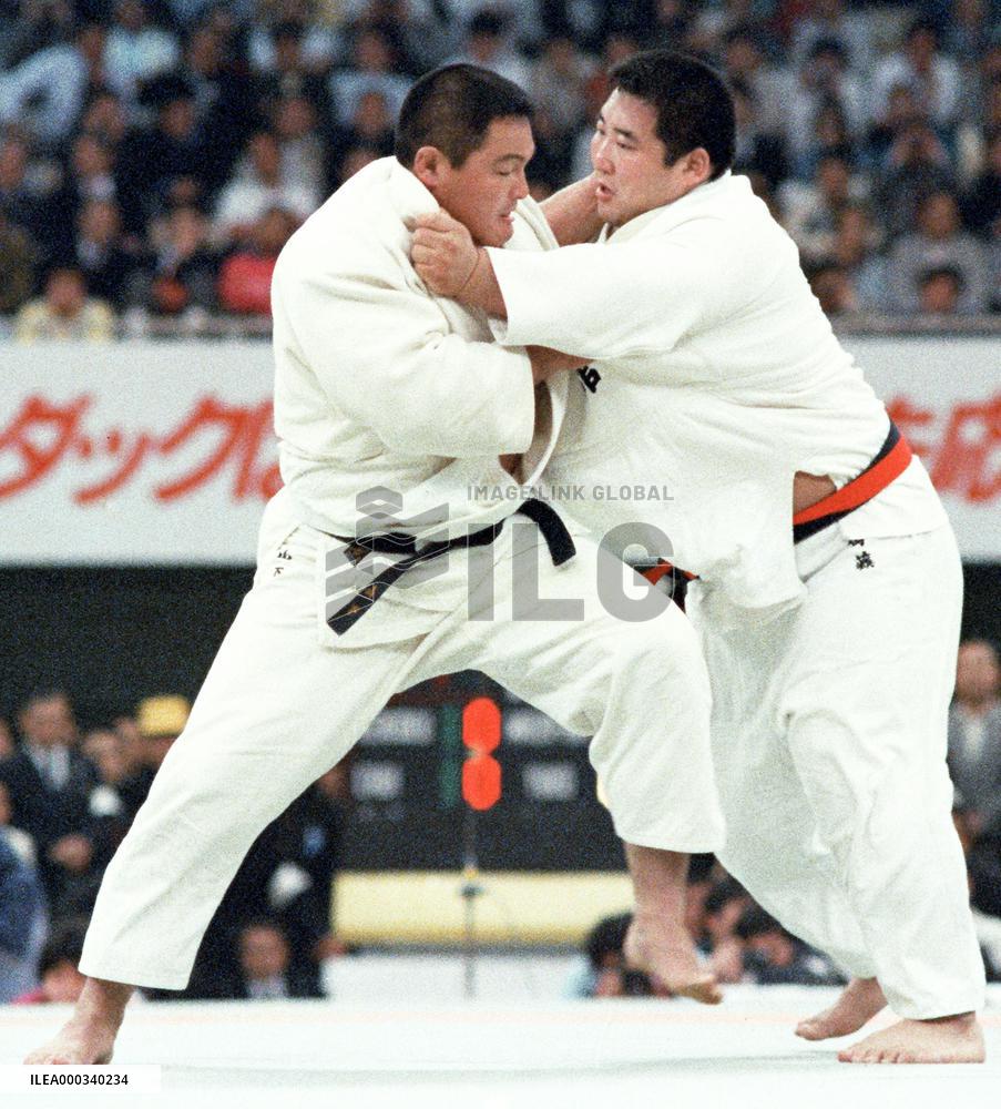 Two-time Olympic judo champion Saito dies at age 54
