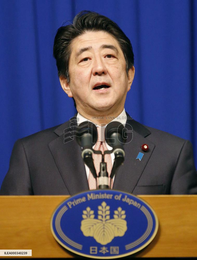 Islamic State militants threaten to kill 2 Japanese captives