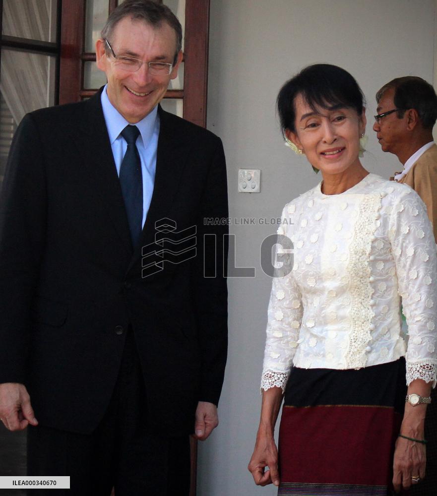 EU announces more aid for Myanmar reforms