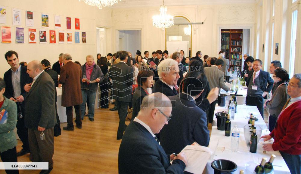 Yamanashi wine gains high acclaim from Paris sommeliers