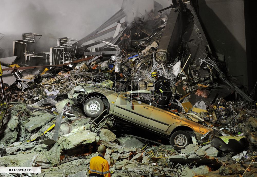 Rescue efforts in quake-hit New Zealand