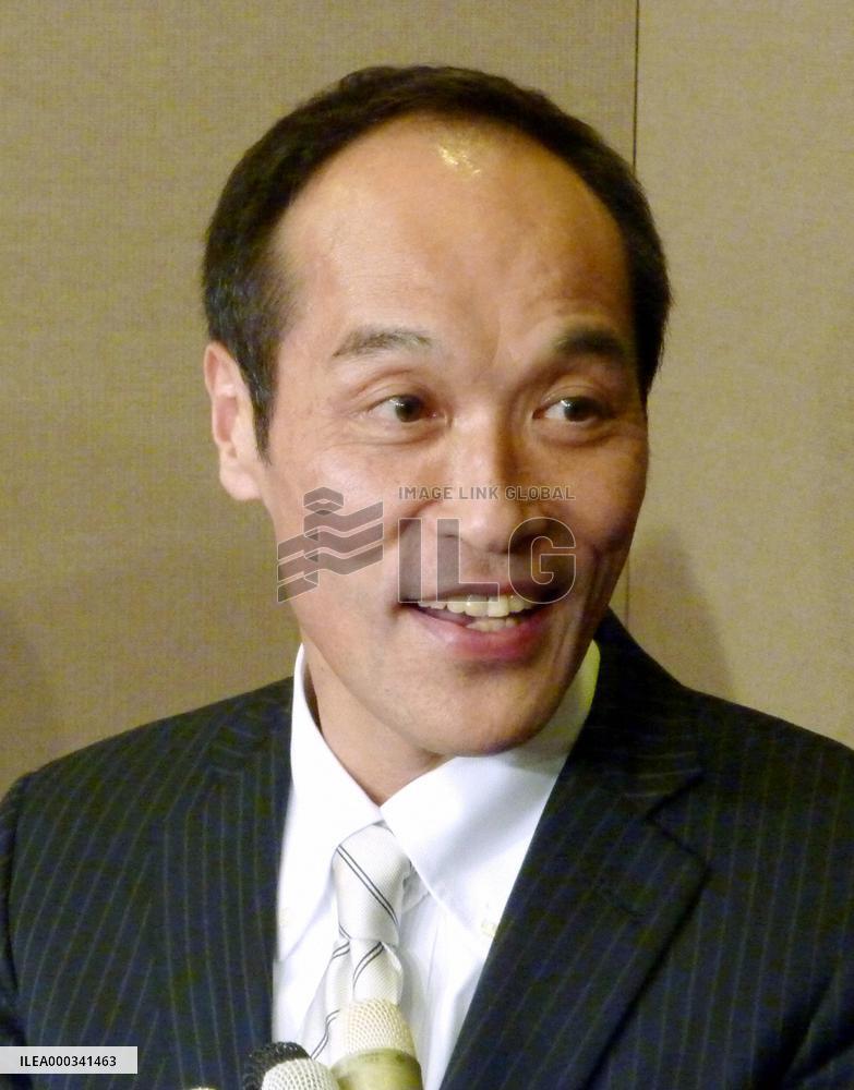 Higashikokubaru forms political group