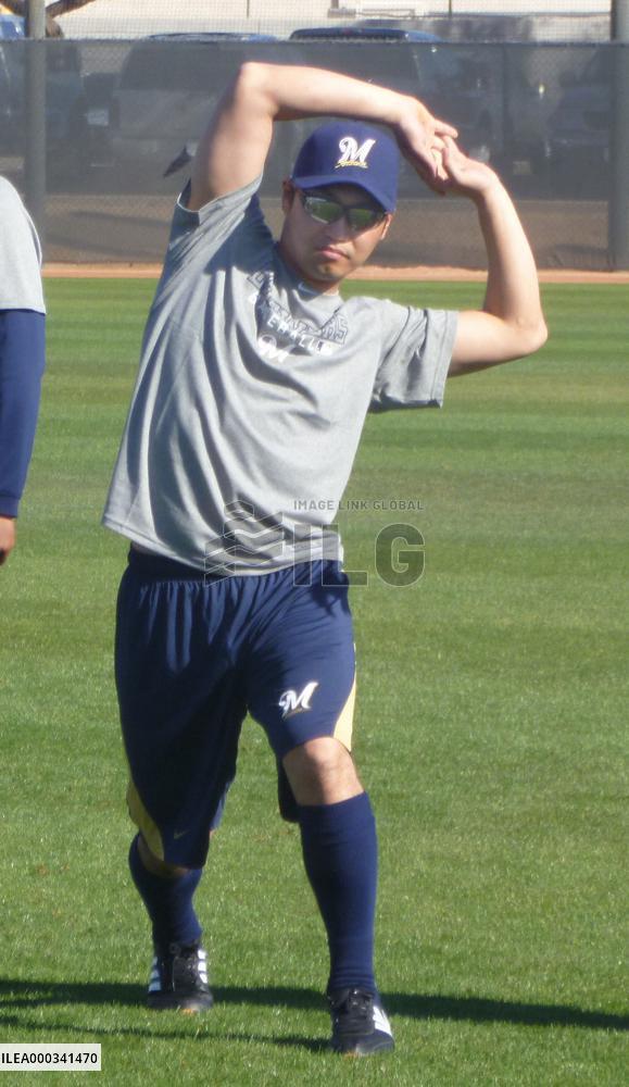Brewers' Aoki