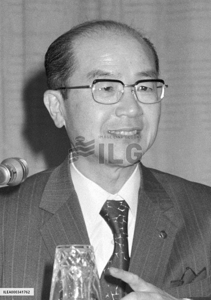 Ex-Panasonic President Yamashita dies at 92