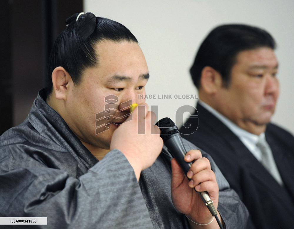 Scandal-tainted Asashoryu calls it quits