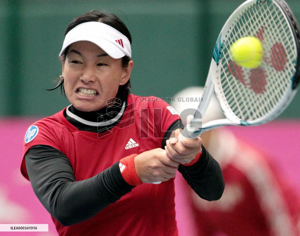 Date-Krumm in Fed Cup meet