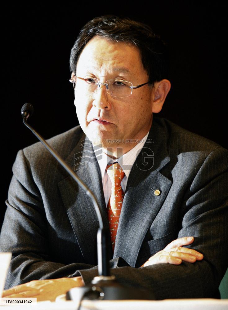 Toyota president apologizes over massive global recalls