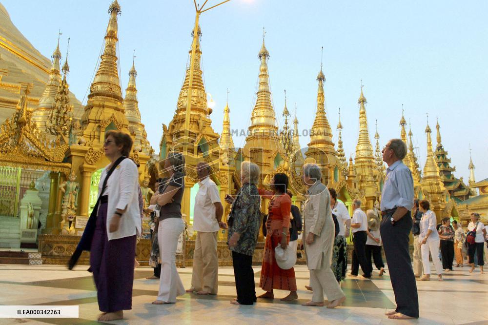 Shwedagon pagoda in Yangon
