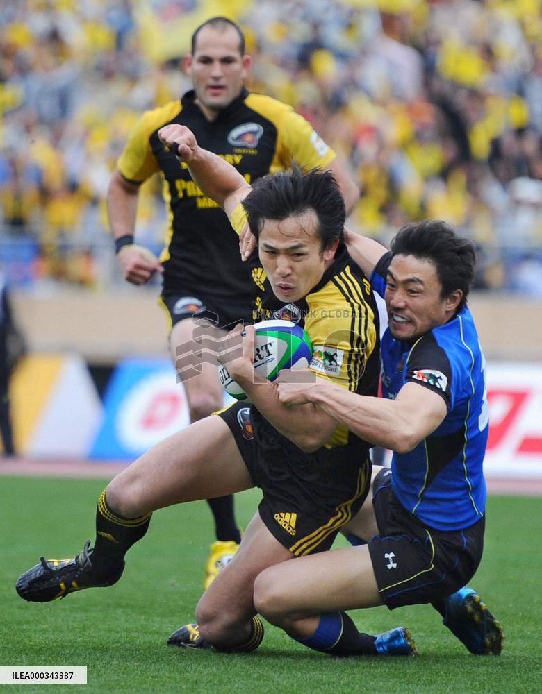 Suntory win national c'ship final
