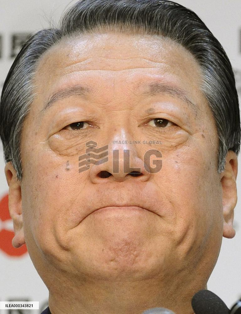 Ozawa reverses plan to relieve Ubukata of his duties