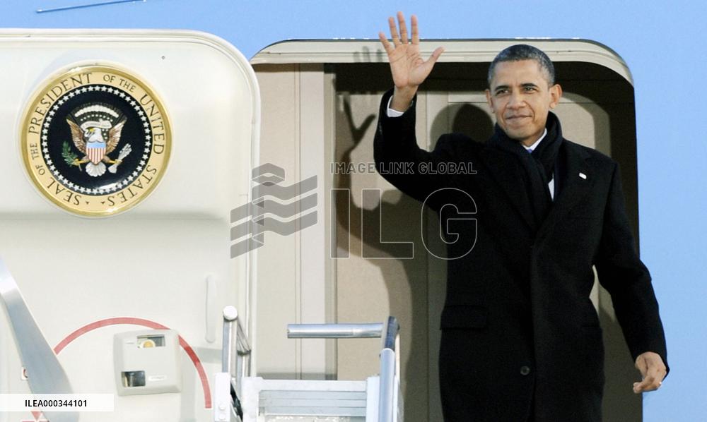 Obama arrives in S. Korea