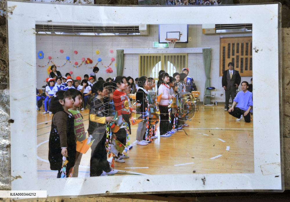 Tsunami-hit elementary school in Ishinomaki