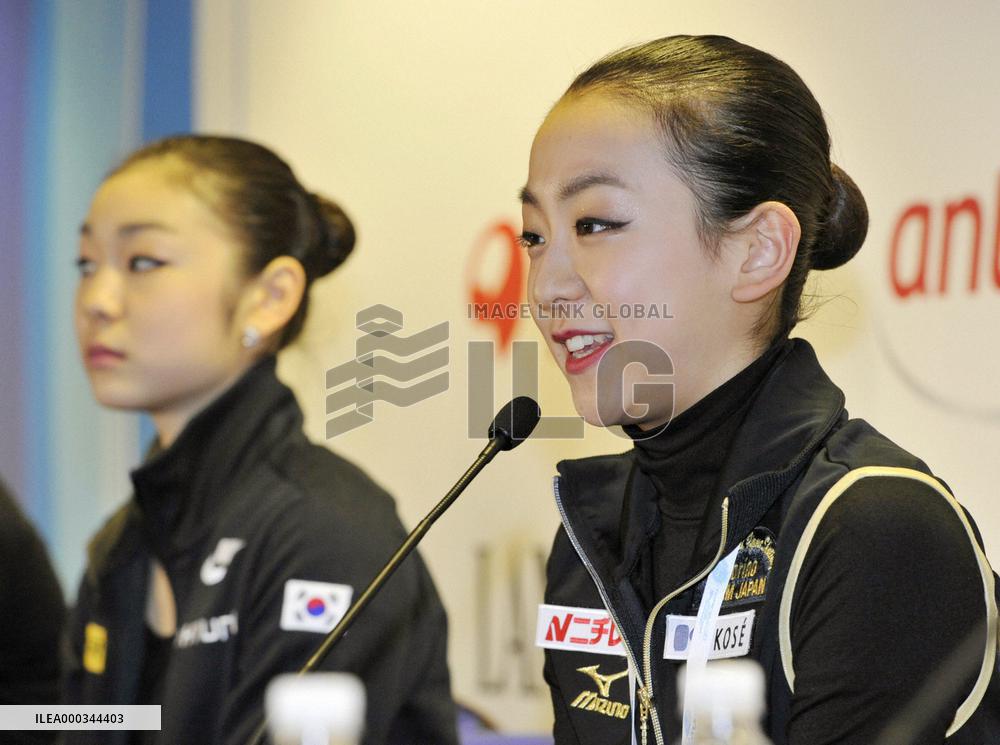 Asada wins gold medal at worlds