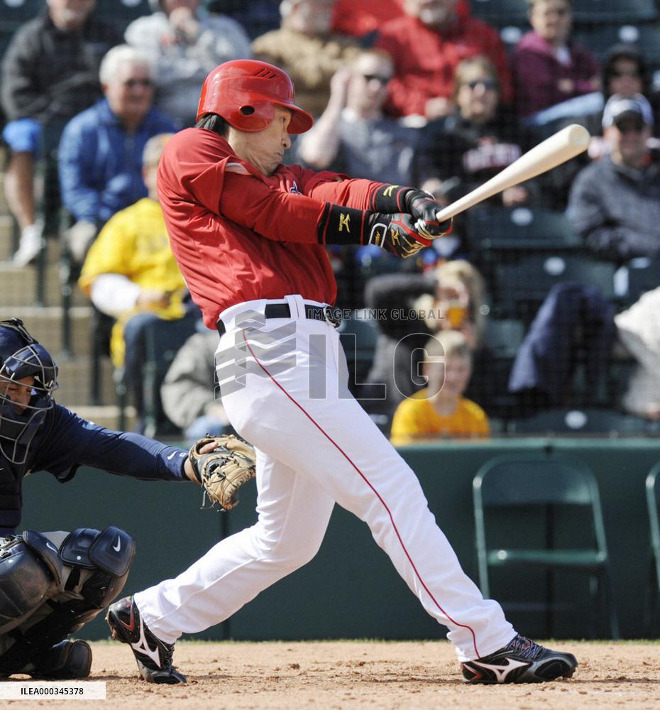 Matsui makes L.A. Angels spring debut