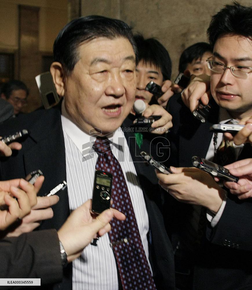 Ex-farm minister Wakabayashi offers to quit as lawmaker
