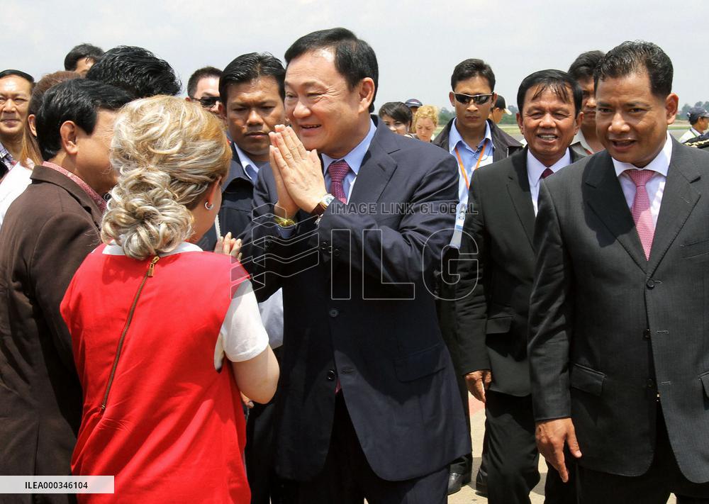 Ex-Thai premier Thaksin visits Cambodia
