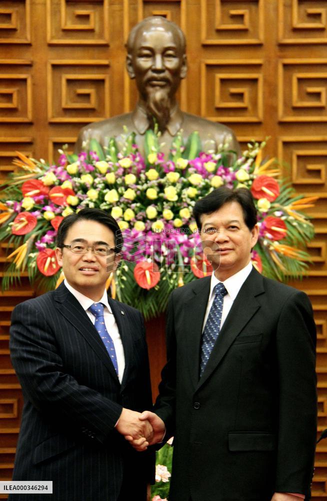 Aichi governor in Vietnam