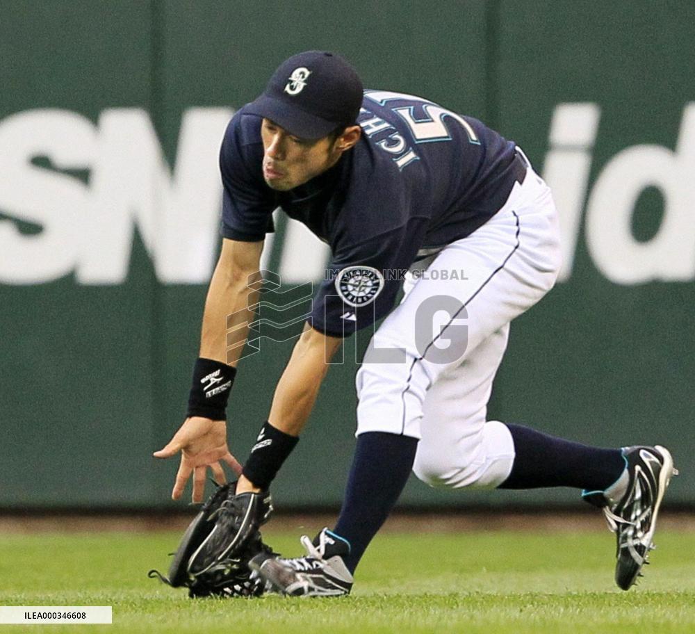 Ichiro plays against Baltimore