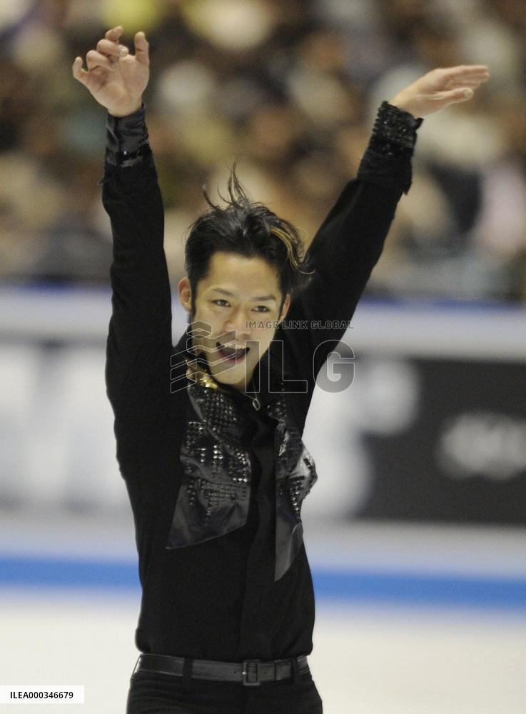 Takahashi finishes 1st at World Team Trophy