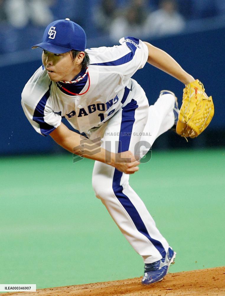 Chunichi's Yoshimi solid against Yakult