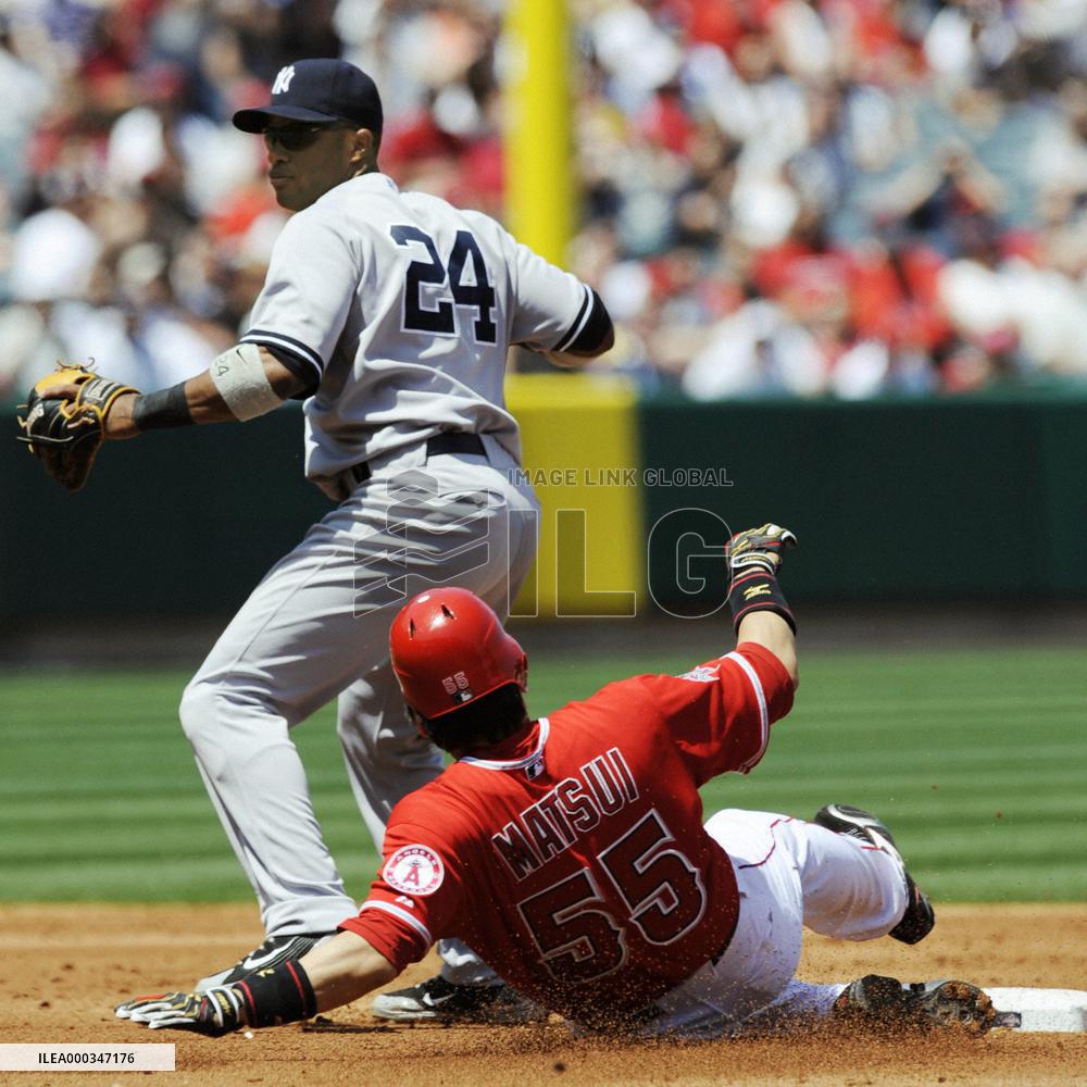 Matsui gets within 1 hit of 1,000 in MLB