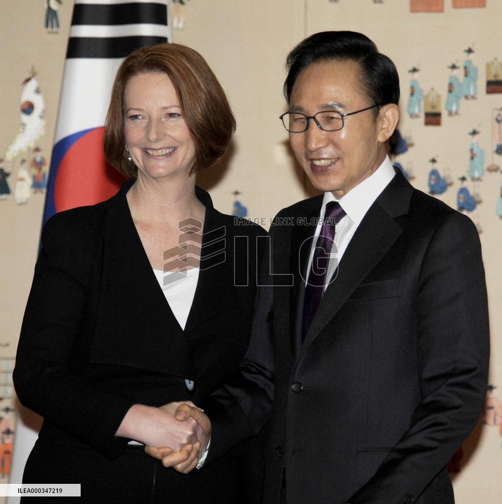 Australian PM in South Korea