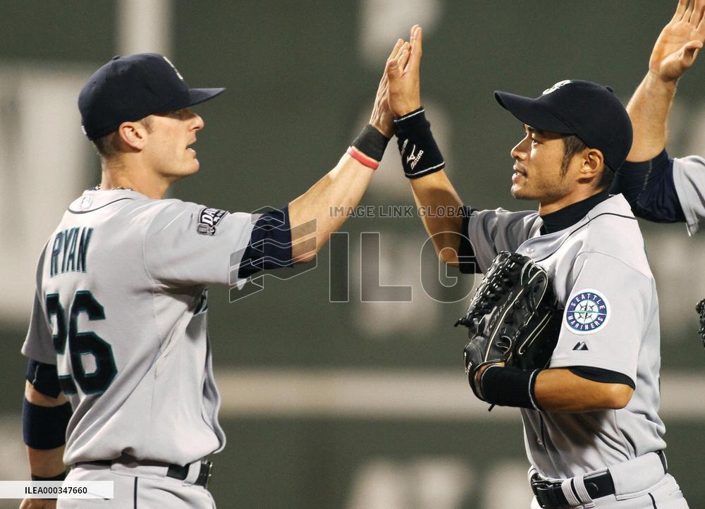 Mariners beats Red Sox