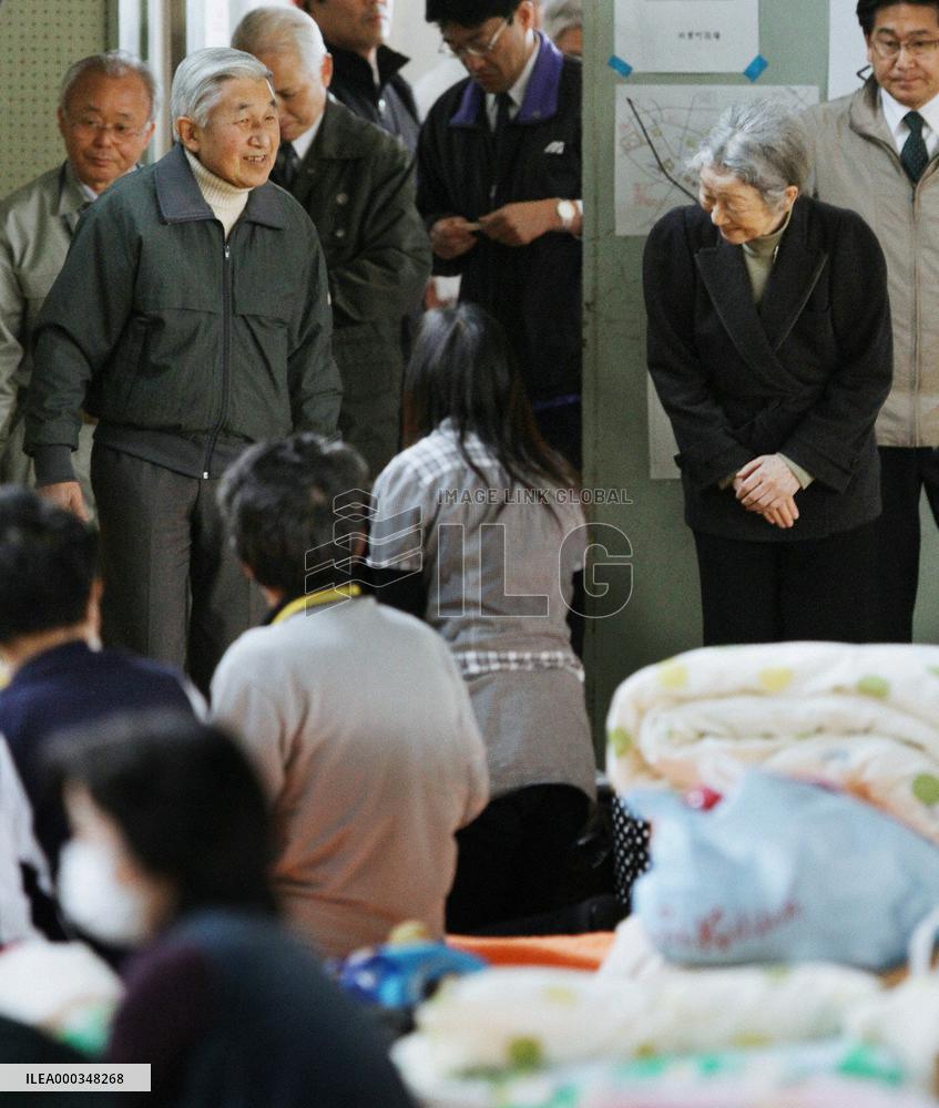 Emperor, empress at shelter