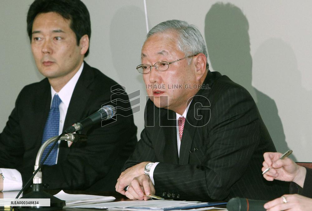 Sony returns to black