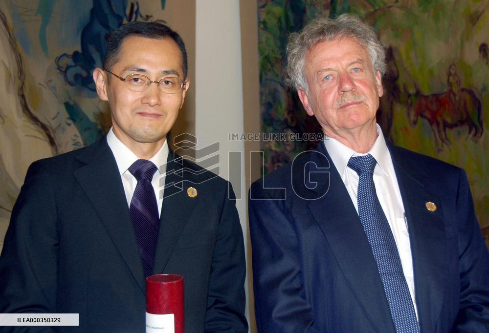 Japan's Yamanaka receives Israel's Wolf Prize