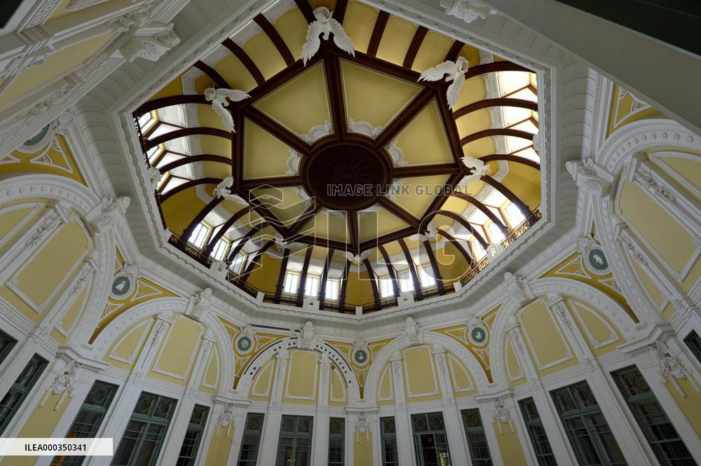 Tokyo Station domed ceiling