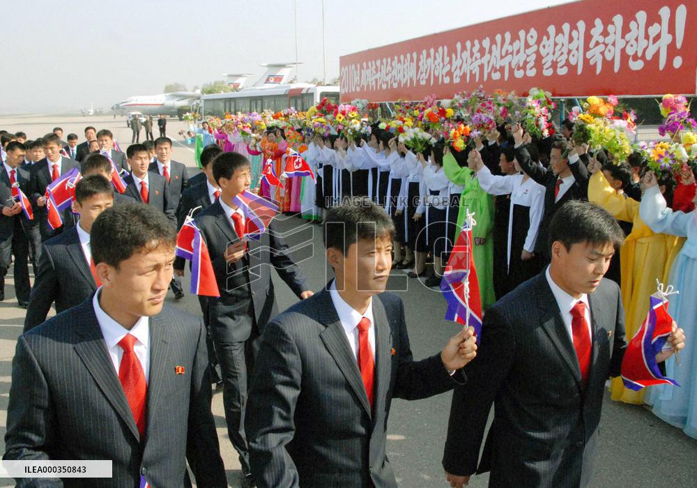 N. Korea team leaves for World Cup