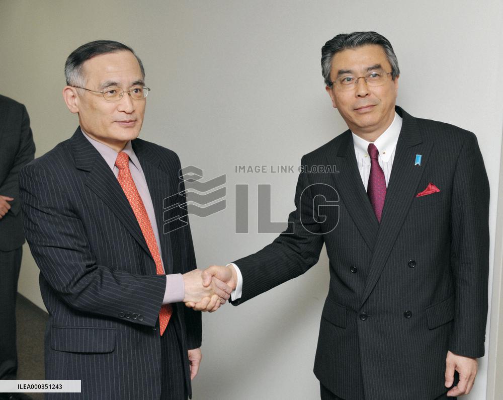 Japanese, S. Korean diplomats