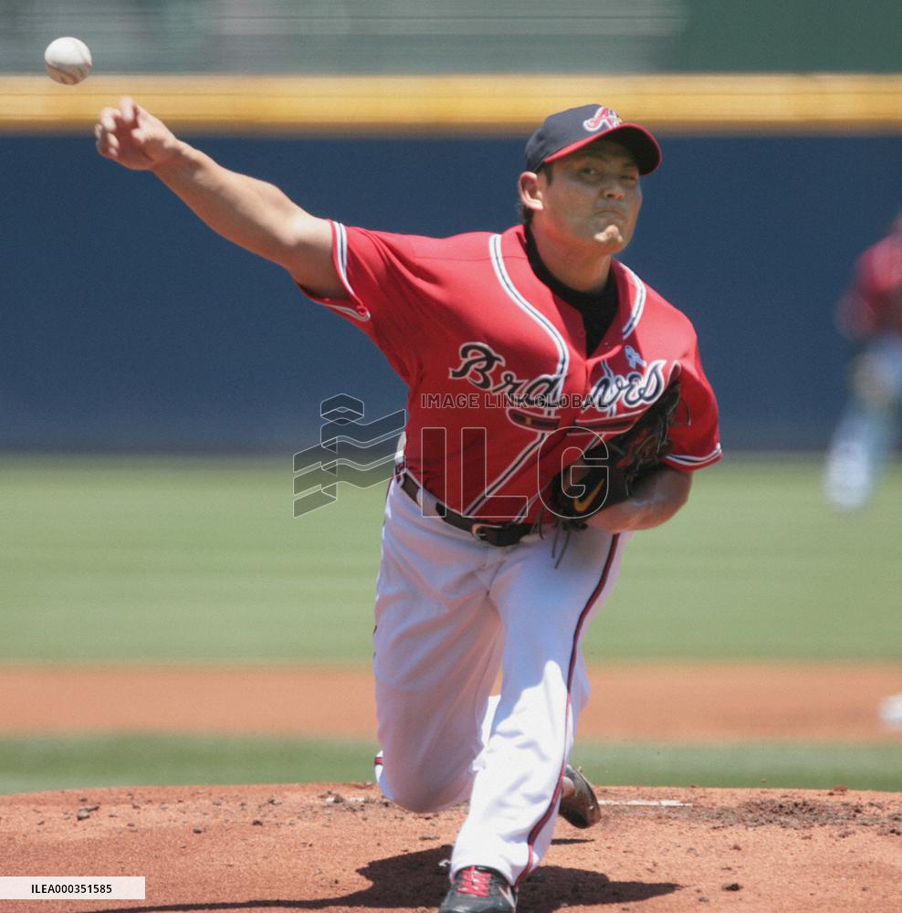 Braves' Kawakami allows 6 hits, 5 runs against Royals