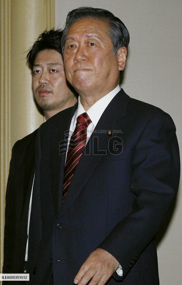 Ruling party bigwig Ozawa