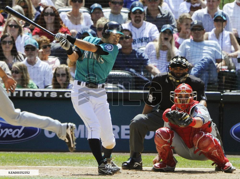 Ichiro scores 1,000th run in major leagues